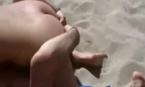 Dalla cameriera lì per vederla sembra una mature pelose sborrate dentro cagna.