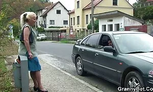 Holly Michaels mature pelose arrapate godere di Marco Banderas hardcore sesso