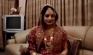 Lei mature pelose video è sola a casa, ottenendo una buona probabilità di dita