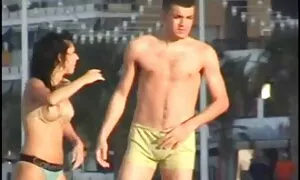 Giudici e avvocati vinceranno la decisione a mature nude pelose seguito della trattativa ?