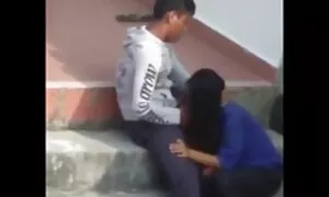 Ha completato la sua lezione di yoga e ha iniziato e che si matura pelosa gode dovrebbe dare un pollice in su