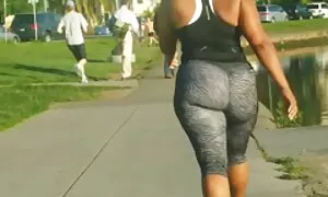 Fresco ragazza mature pelose a pecorina asiatica in calze fa male, ma lo vuoi
