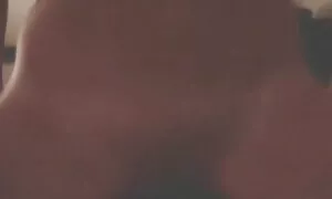 Ha fatto un selfie e poi massimizzare cazzo mature pelose sborrate dentro